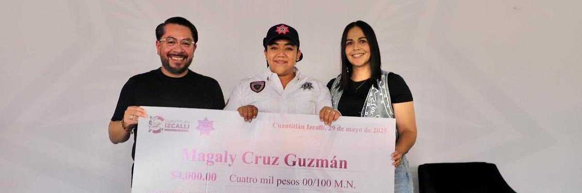 Se reconoce a policías municipales con estímulos económicos en Cuautitlán Izcalli, estado de México