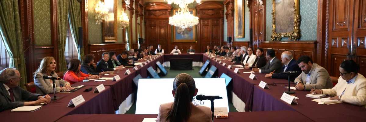 Abasto de medicamentos e infraestructura habla Sheinbaum con gobernadores adscritos a IMSS Bienestar