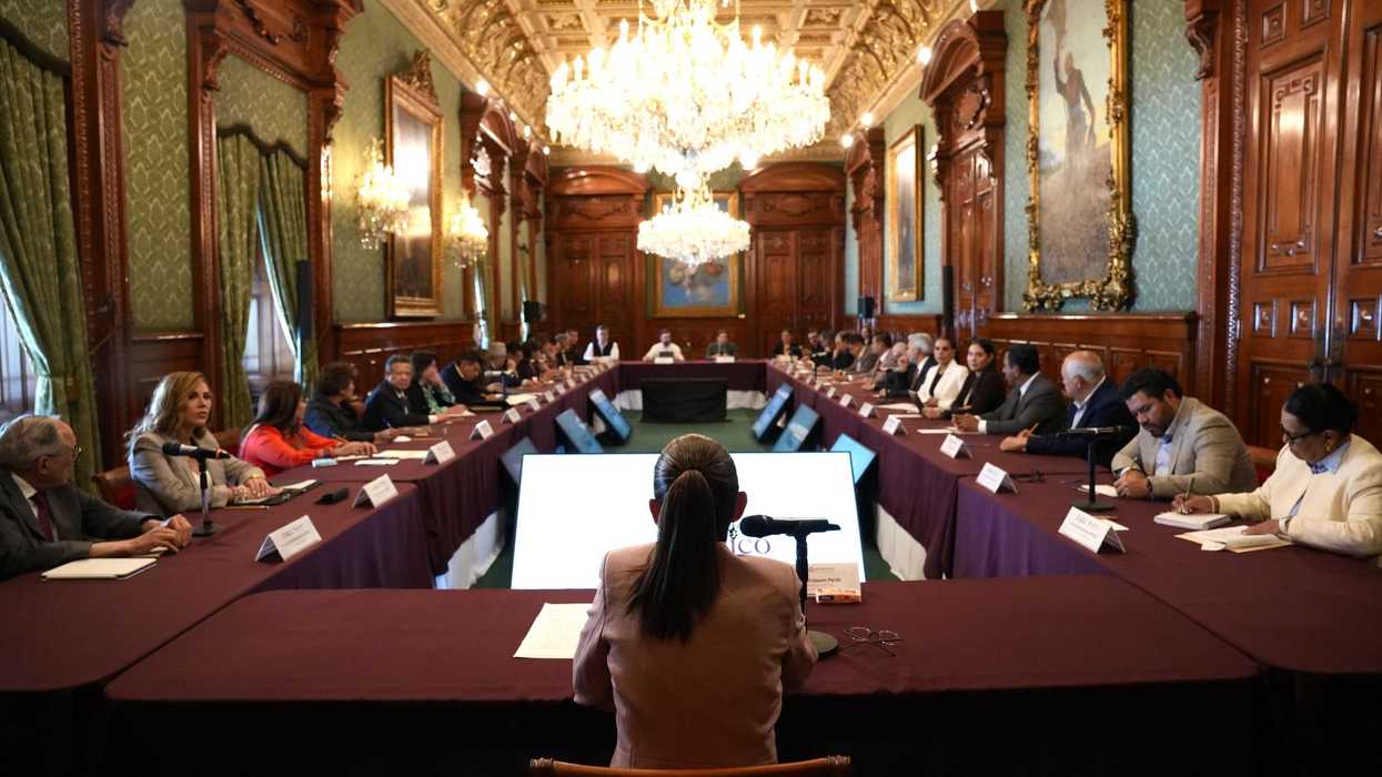 Abasto de medicamentos e infraestructura habla Sheinbaum con gobernadores adscritos a IMSS Bienestar