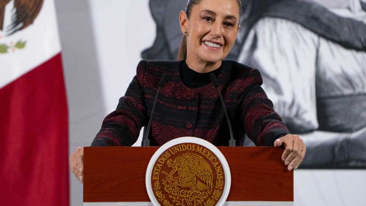 Recaudación histórica de 4.6 billones de pesos en 2025 muestra la confianza en el uso honesto y transparente de los recursos: Presidenta