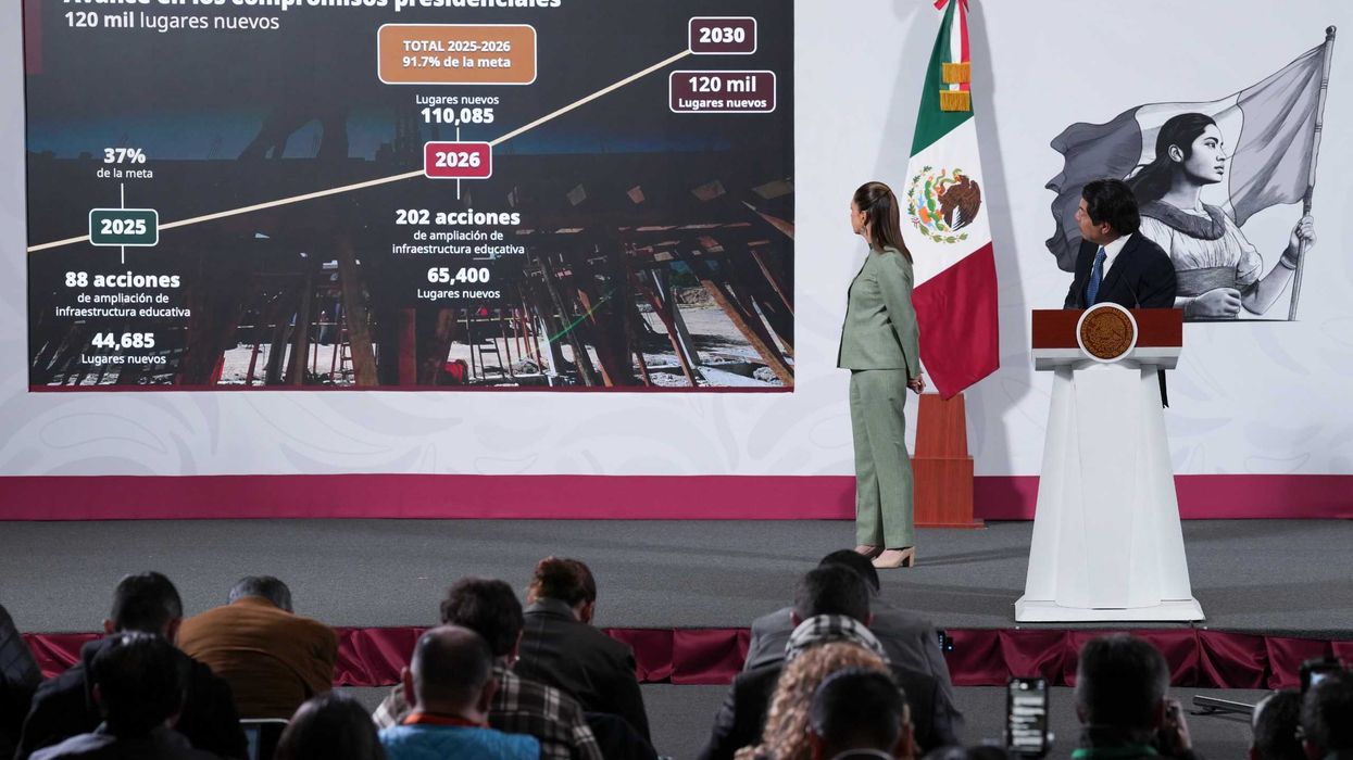 En 2026, se crearán 130 nuevas preparatorias en 110 municipios cerca de la casa: Sheinbaum