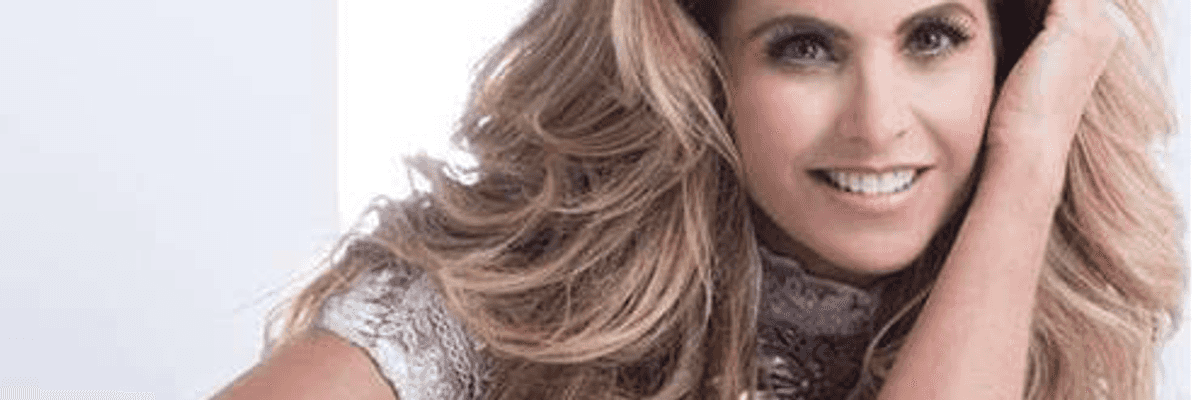 Los niños de Team Lucero unen sus voces para celebrar en un especial de Lucero.