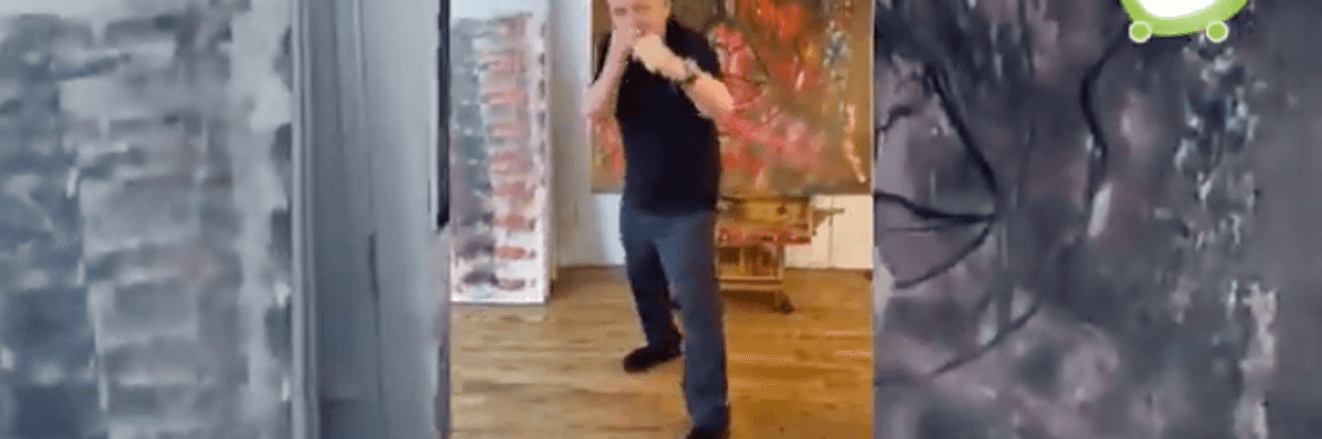 TikTok da bienvenida a Anthony Hopkins.