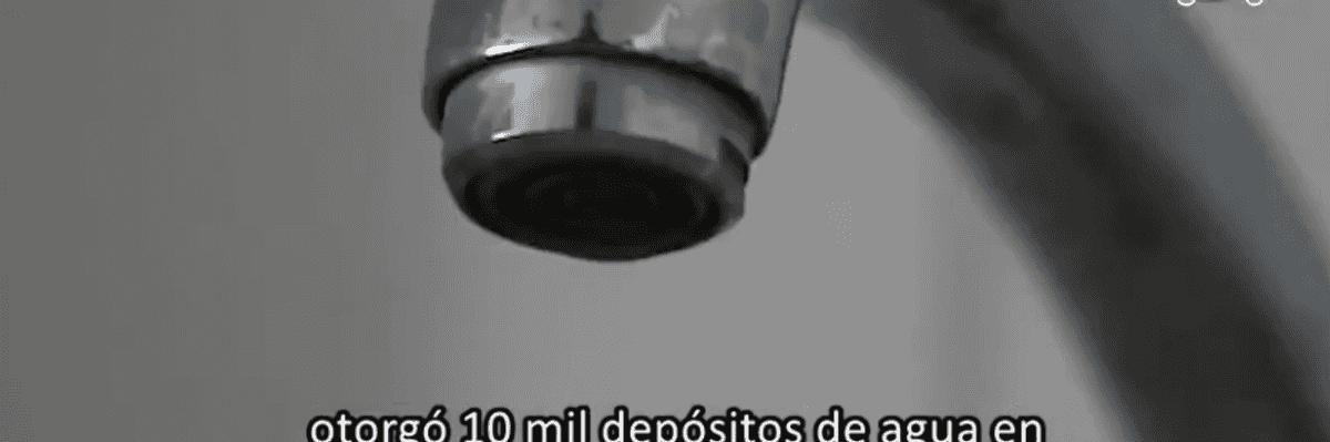 Otorgan depósitos de agua para combatir desabasto de agua en Puebla.