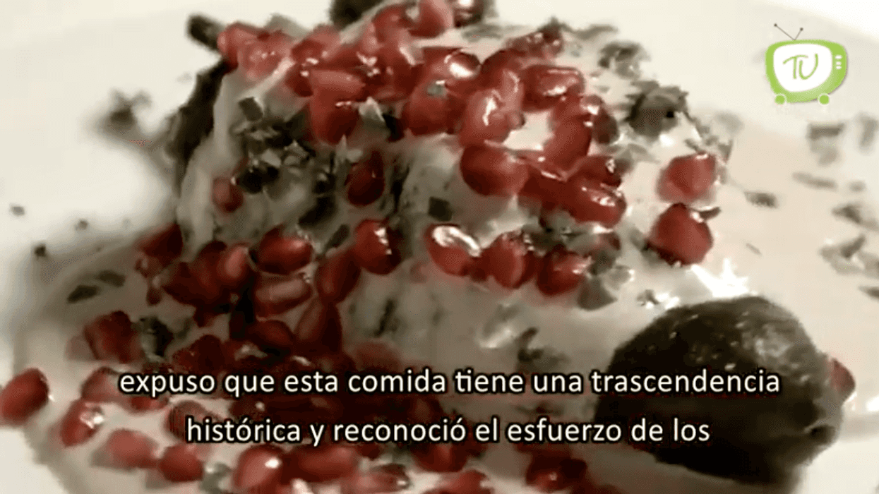 Chiles en nogada, joya gastronómica poblana.