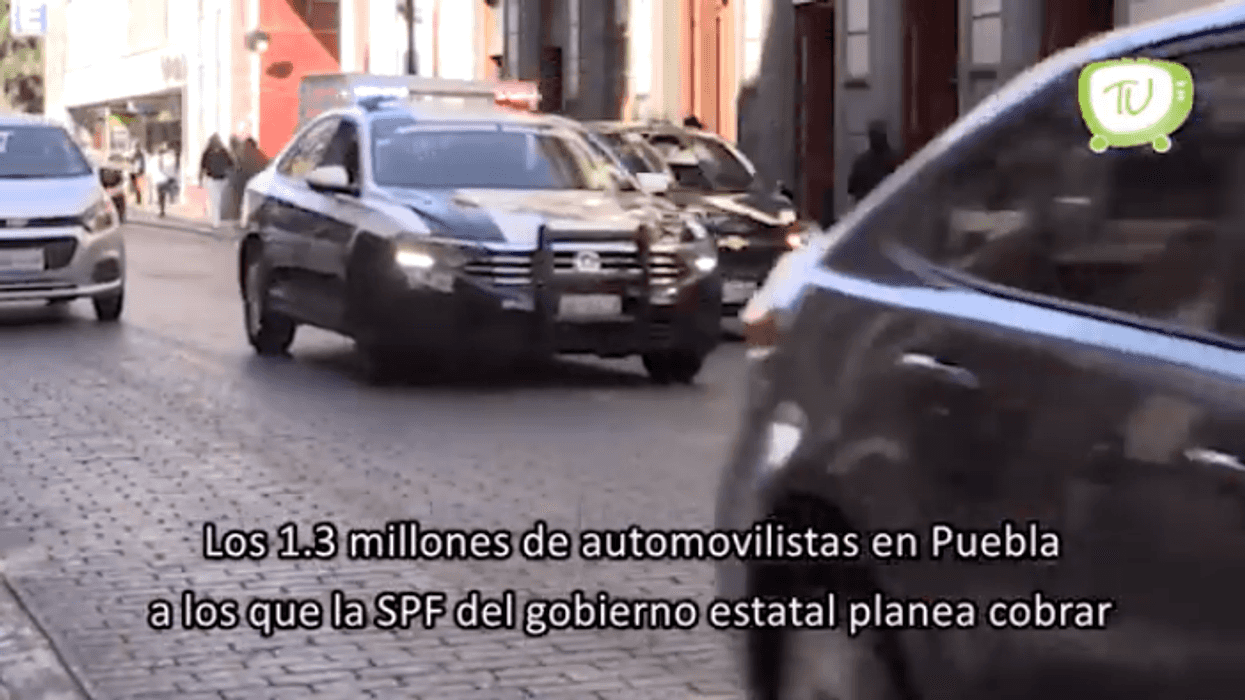 Aplazan cobro de tenencia y reemplacamiento en Puebla.