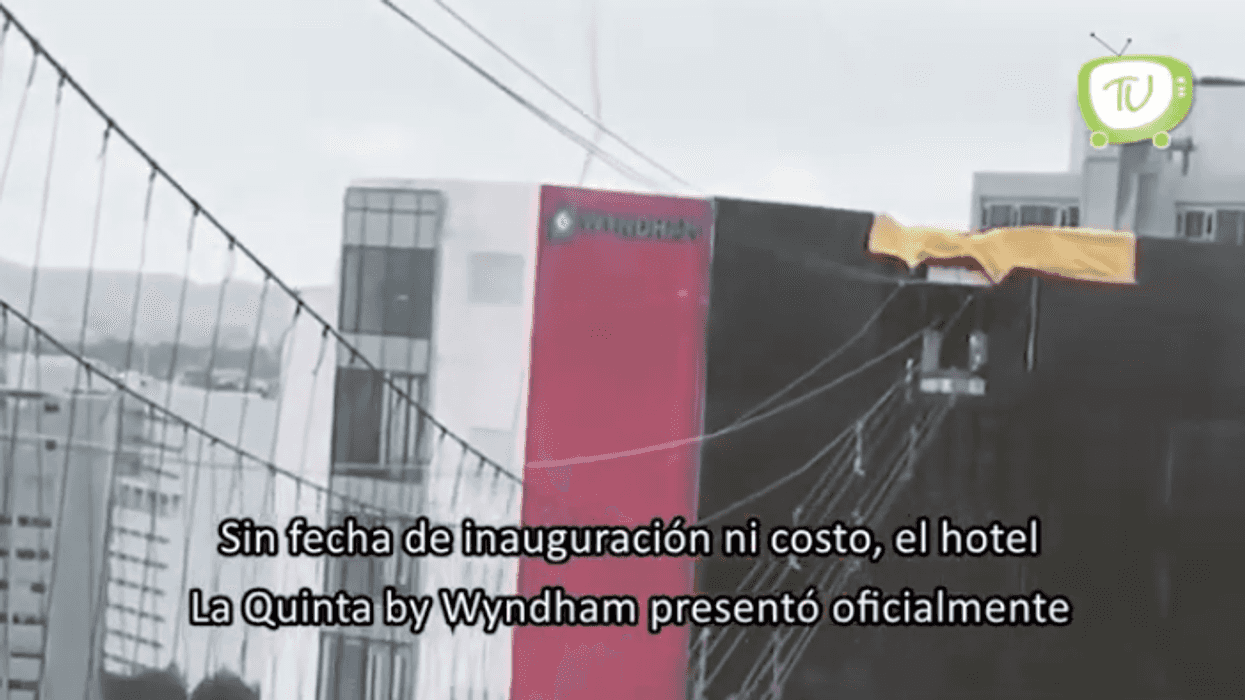 Presentan puente de cristal en Puebla.