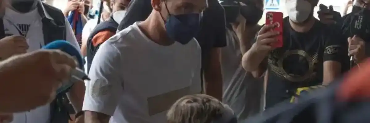 Leo Messi ficha por el París Saint-Germain y Francia se paraliza con la llegada del astro argentino