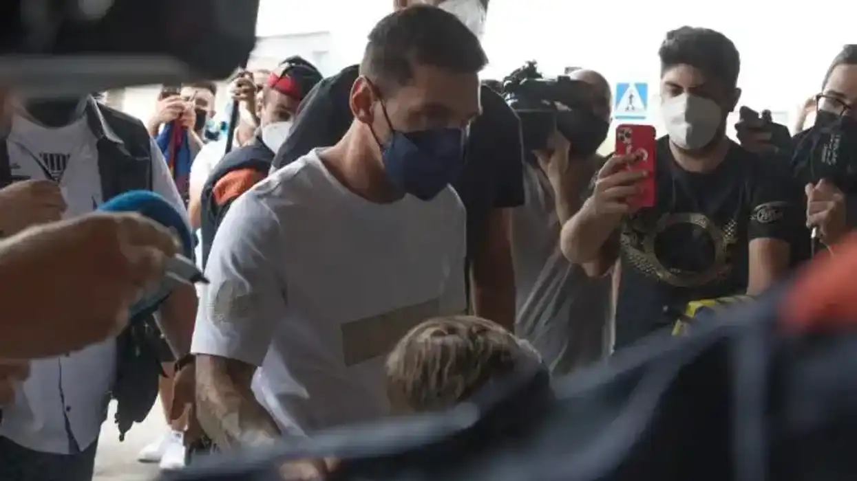 Leo Messi ficha por el París Saint-Germain y Francia se paraliza con la llegada del astro argentino