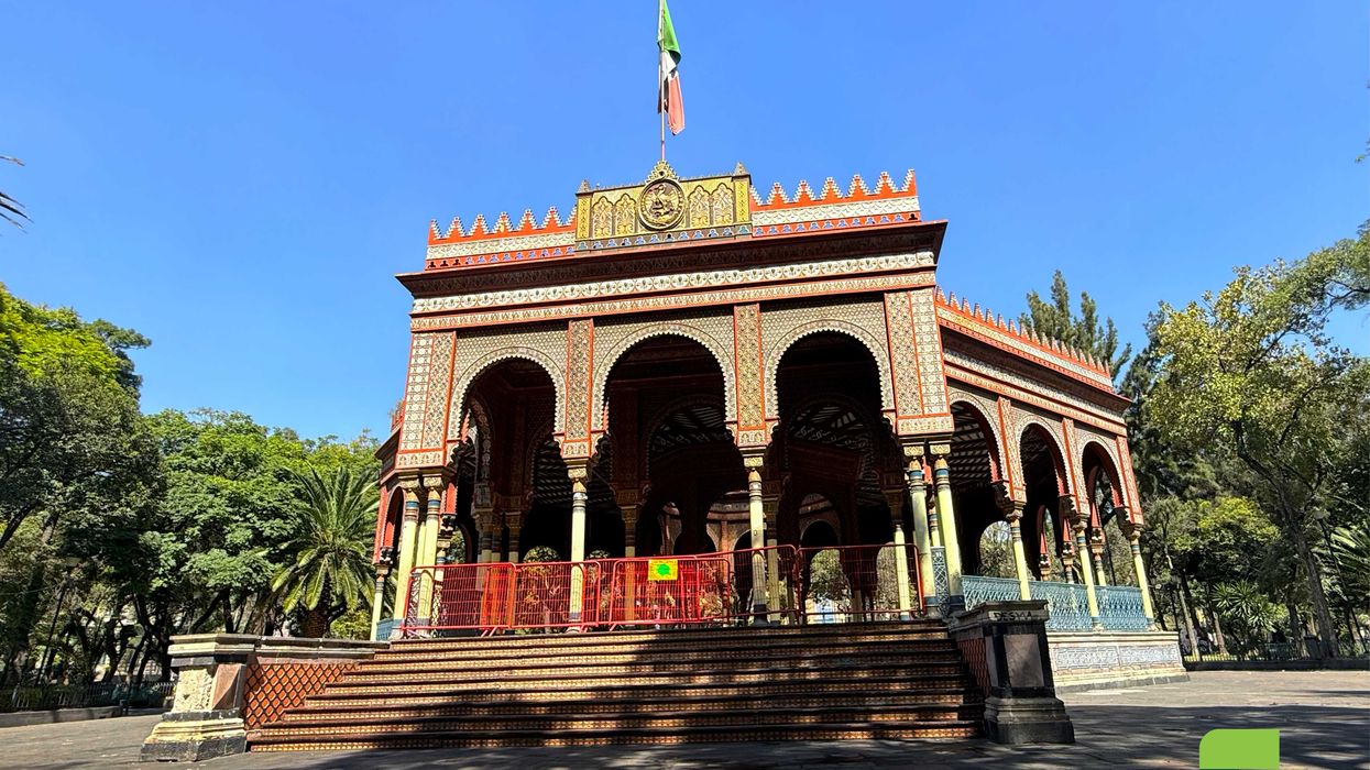 Kiosco Morisco de día