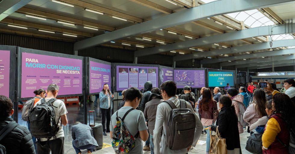 muerte-digna-exposici\u00f3n-metro-cdmx