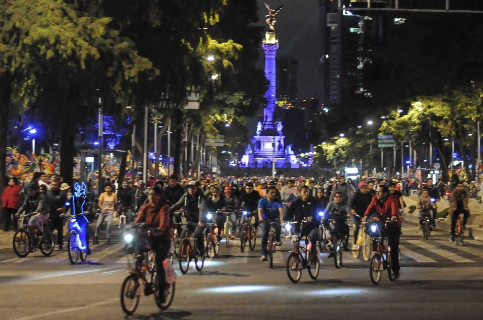 paseo-nocturno-muevete-en-bici-2026-dia-de-muertos