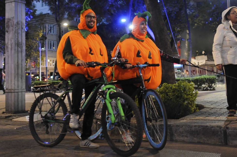 paseo-nocturno-muevete-en-bici-2026-dia-de-muertos