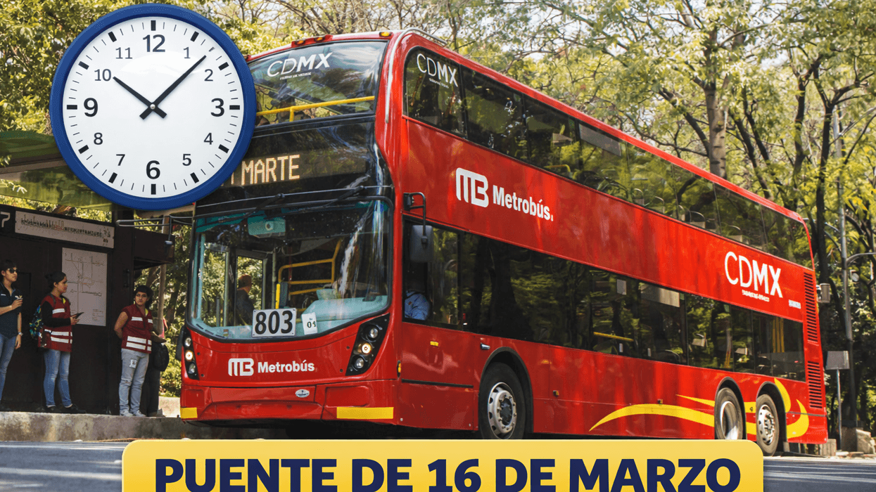 Red double-decker bus in CDMX with a clock and "PUENTE DE 16 DE MARZO" sign.