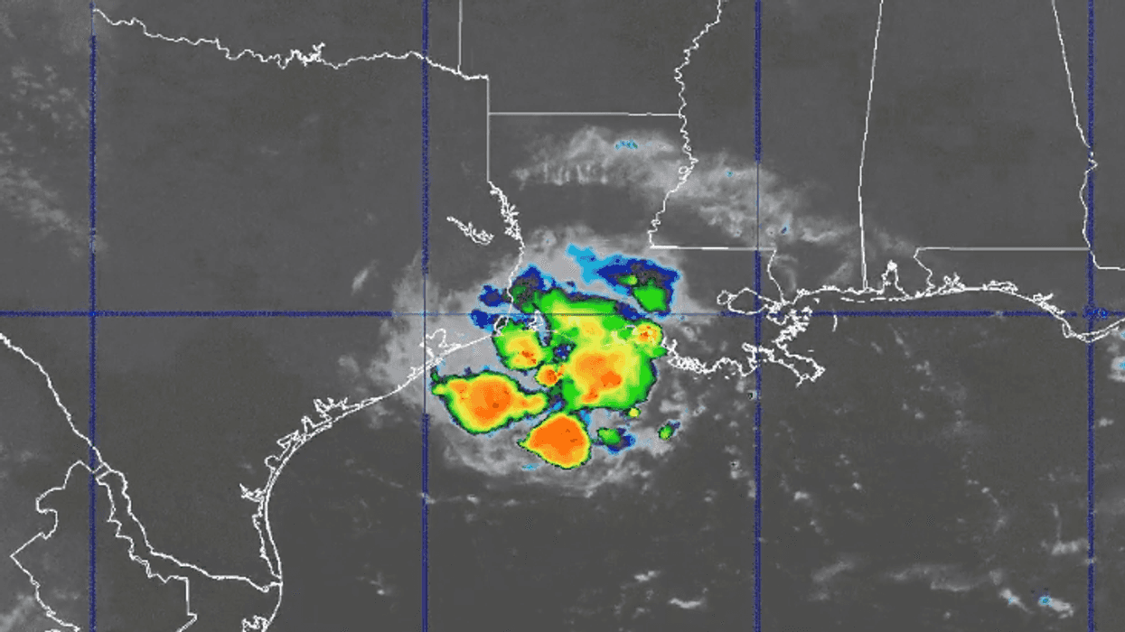 Tormenta tropical Edouard sigue avanzando